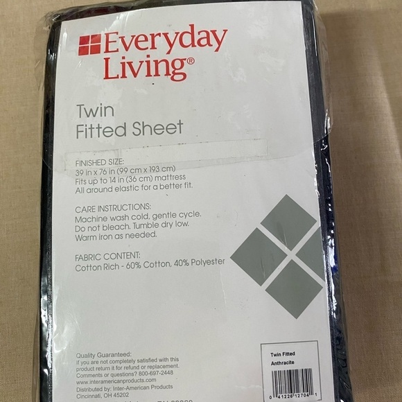 Everyday Living Twin Fitted Sheets 250 Thread Count (DF) - Picture 6 of 7